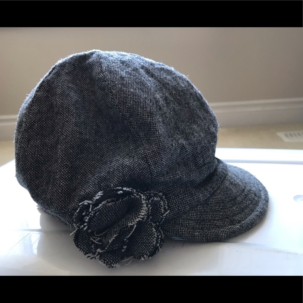 Gil Hat